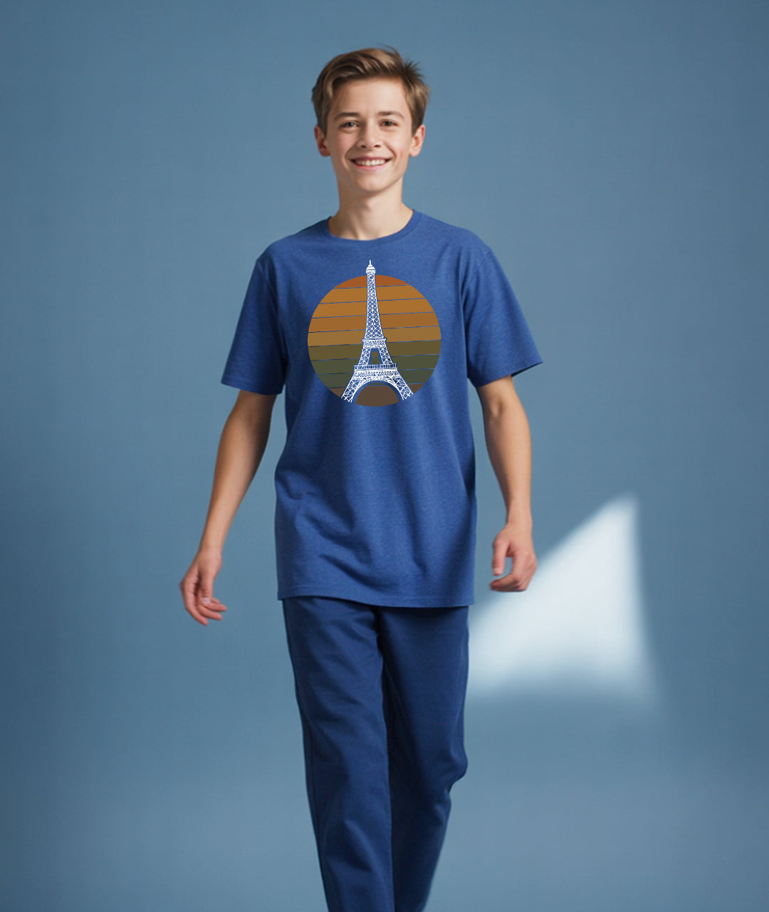 Eiffel Tower Retro Art – Vintage Paris Youth T-Shirt